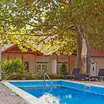Platan Garden & - Volt Platan Hotel apartamentowy