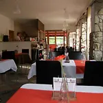 Hotel apartamentowy Platan Garden & - Volt Platan Zamárdi