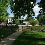 Platan Garden & - Volt Platan 2*