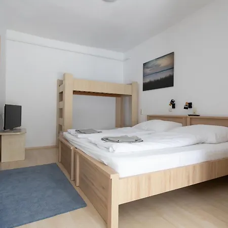 아파트호텔 Platan Garden & - Volt Platan 2*