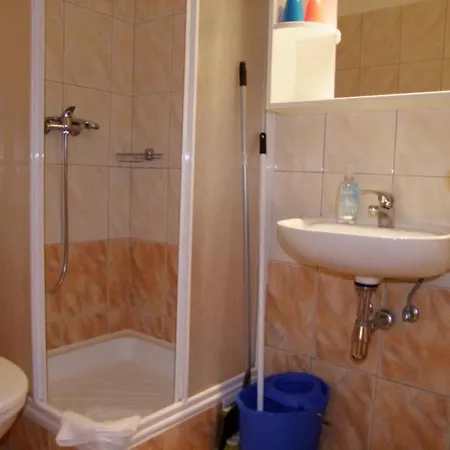 Platan Garden & - Volt Platan 아파트호텔 2*