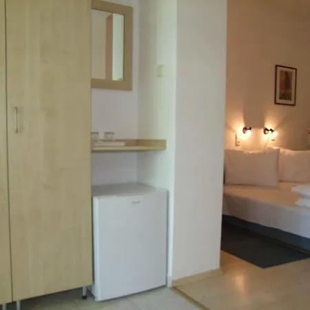 아파트호텔 Platan Garden & - Volt Platan 자르마디