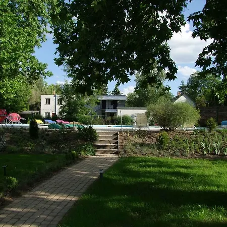 Platan Garden & - Volt Platan 2*