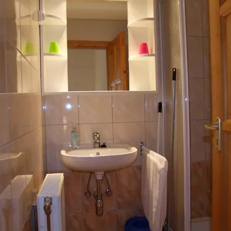 Platan Garden & - Volt Platan 2* 자르마디