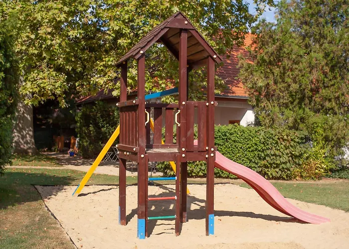 Aparthotel Platán