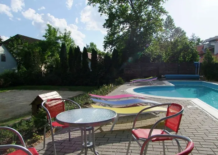 Platán Apartmanhotel